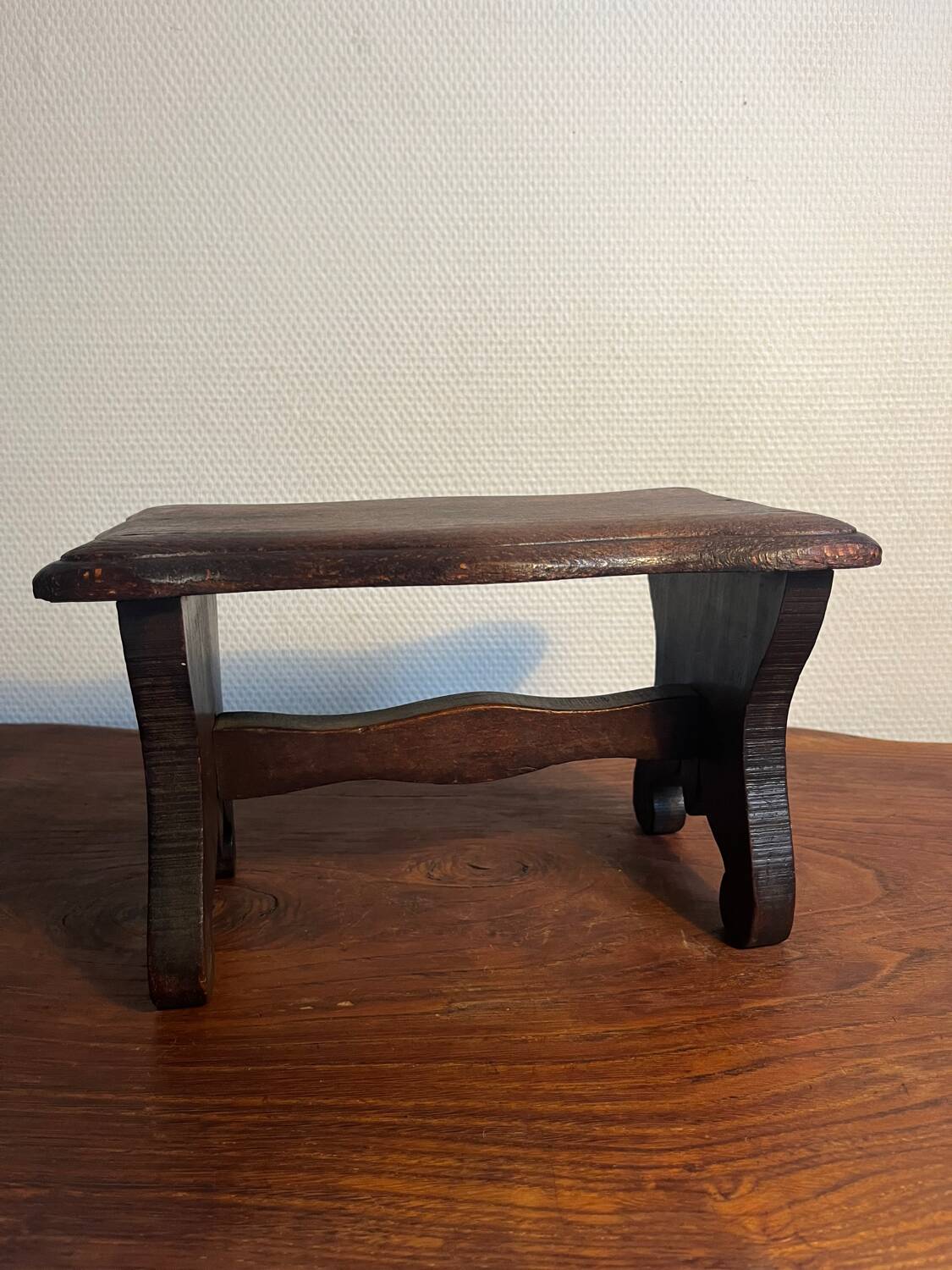 Repose pied ou tabouret bois