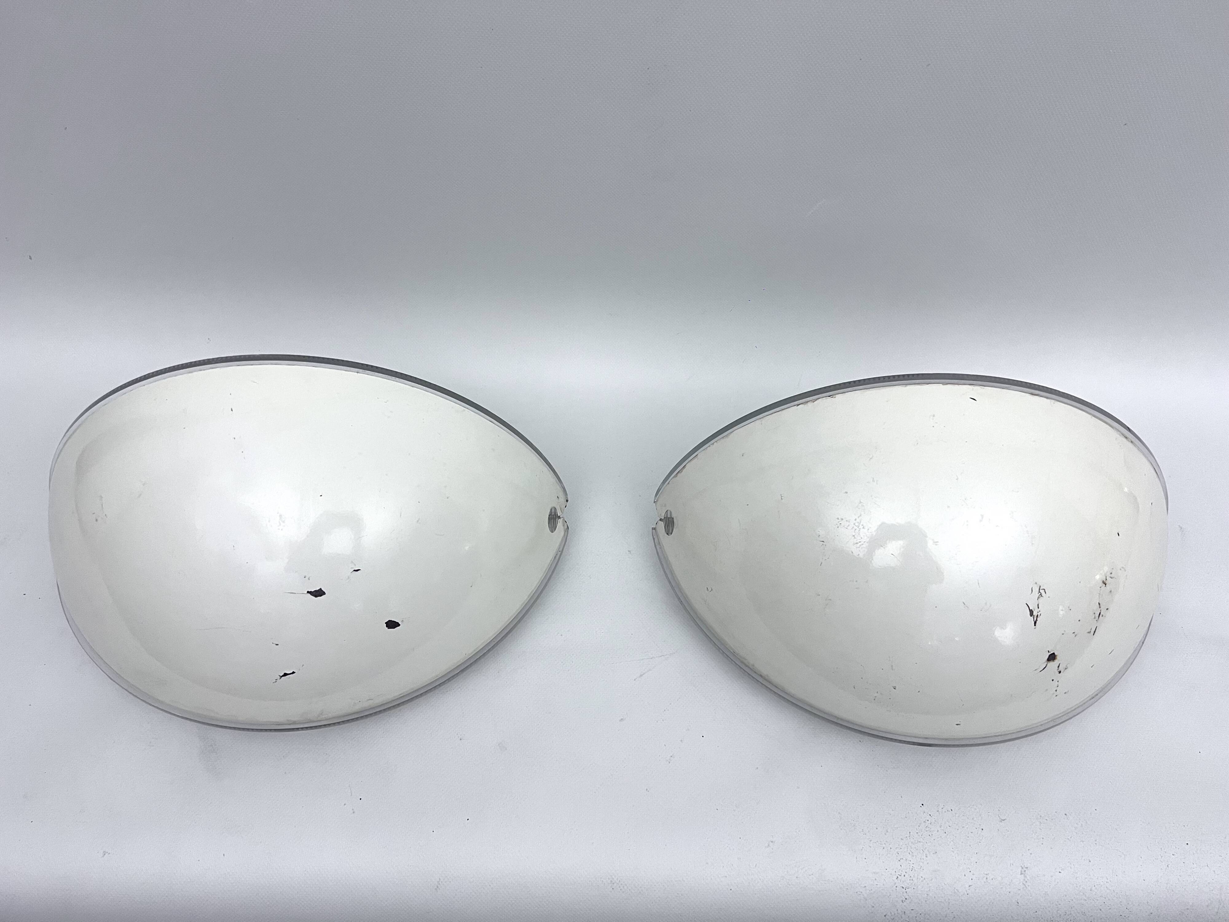 Flos, pair of Quarto wall lamps by Afra e Tobia Scarpa. Italy 1970s