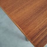 Table basse en teck, design danois, années 1970, production : Danemark