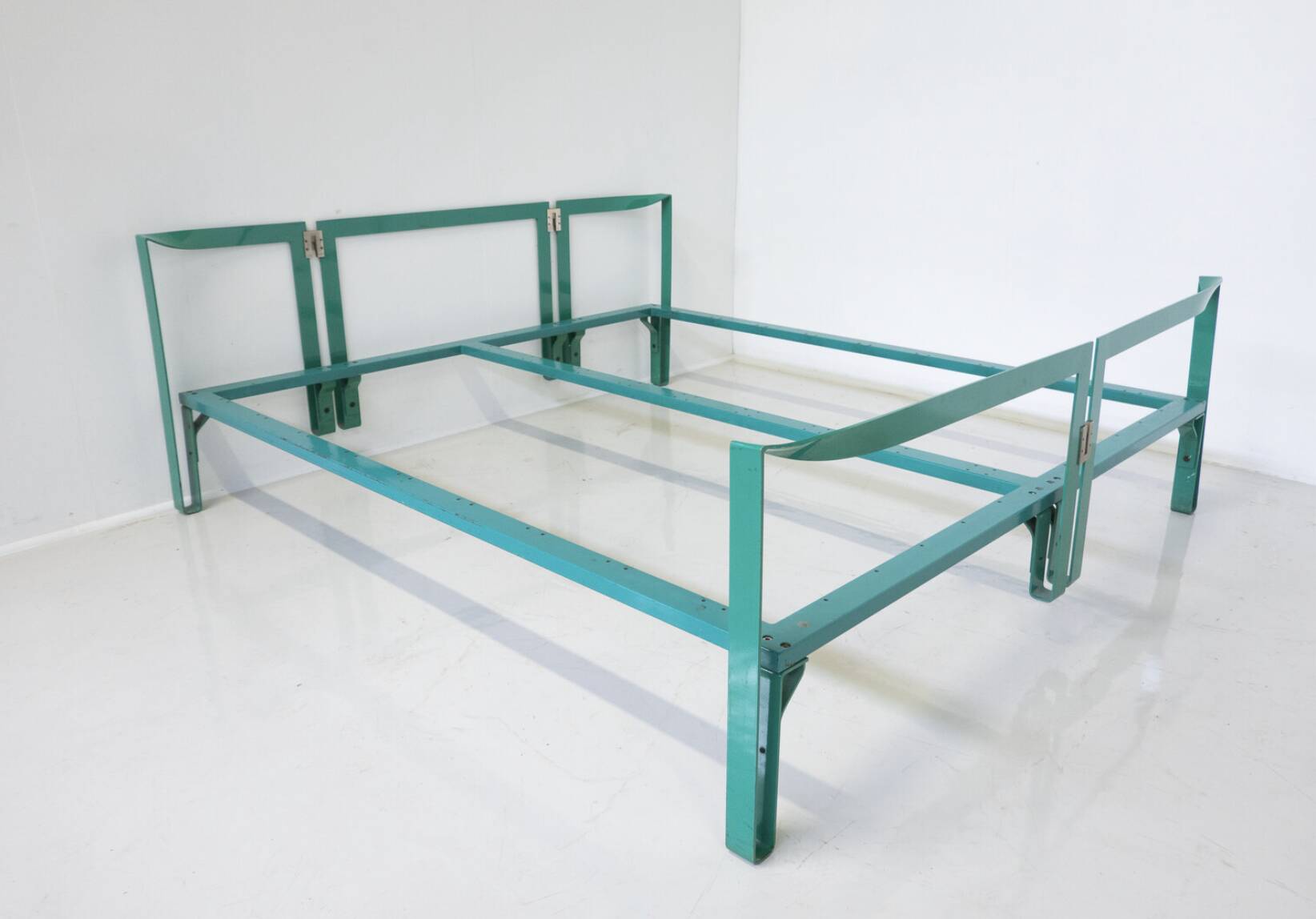 Vanessa Bed by Tobia Scarpa