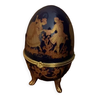 Boite à bijoux œuf en porcelaine