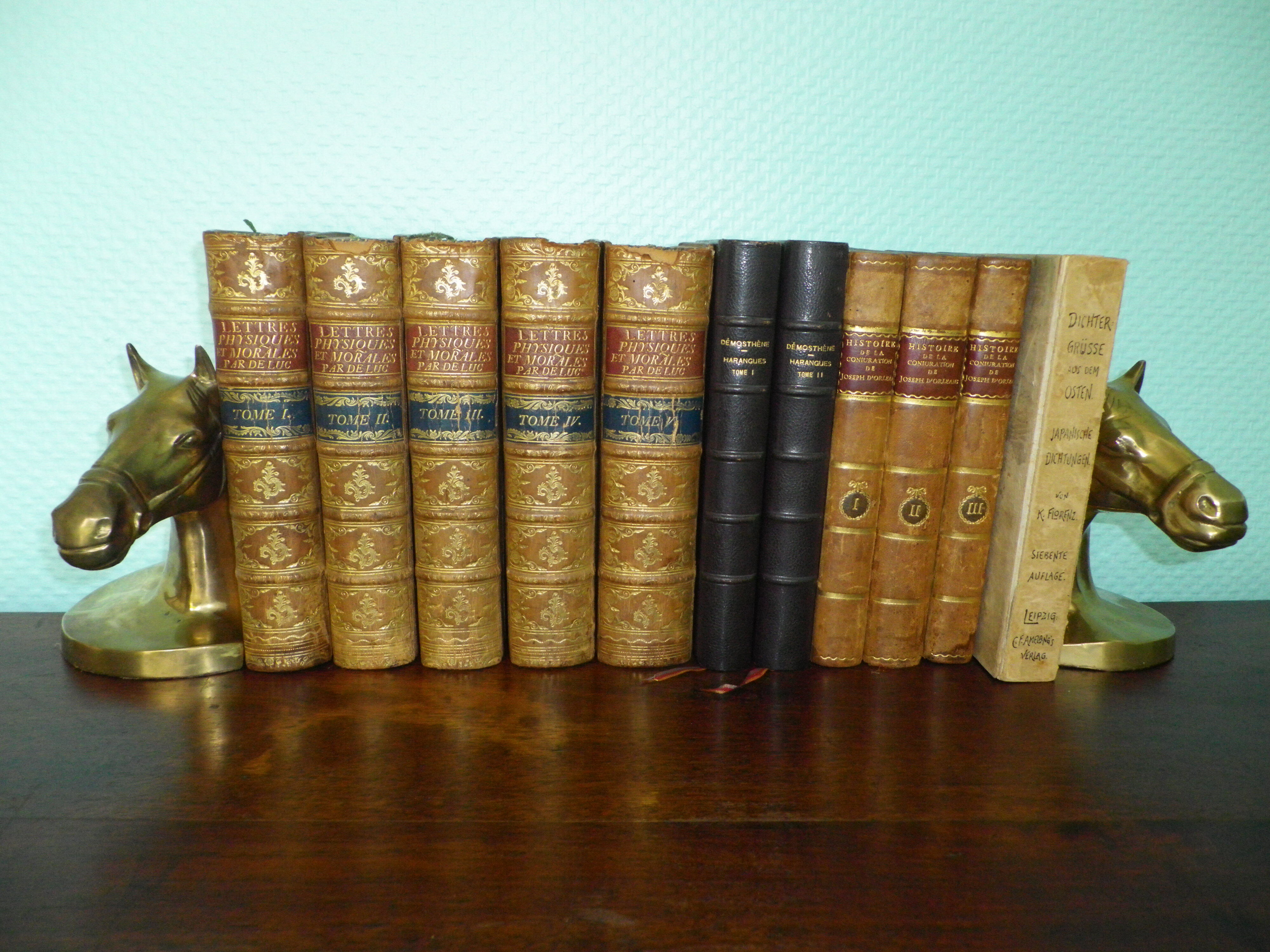 2 Horse-shaped bookends  in brass