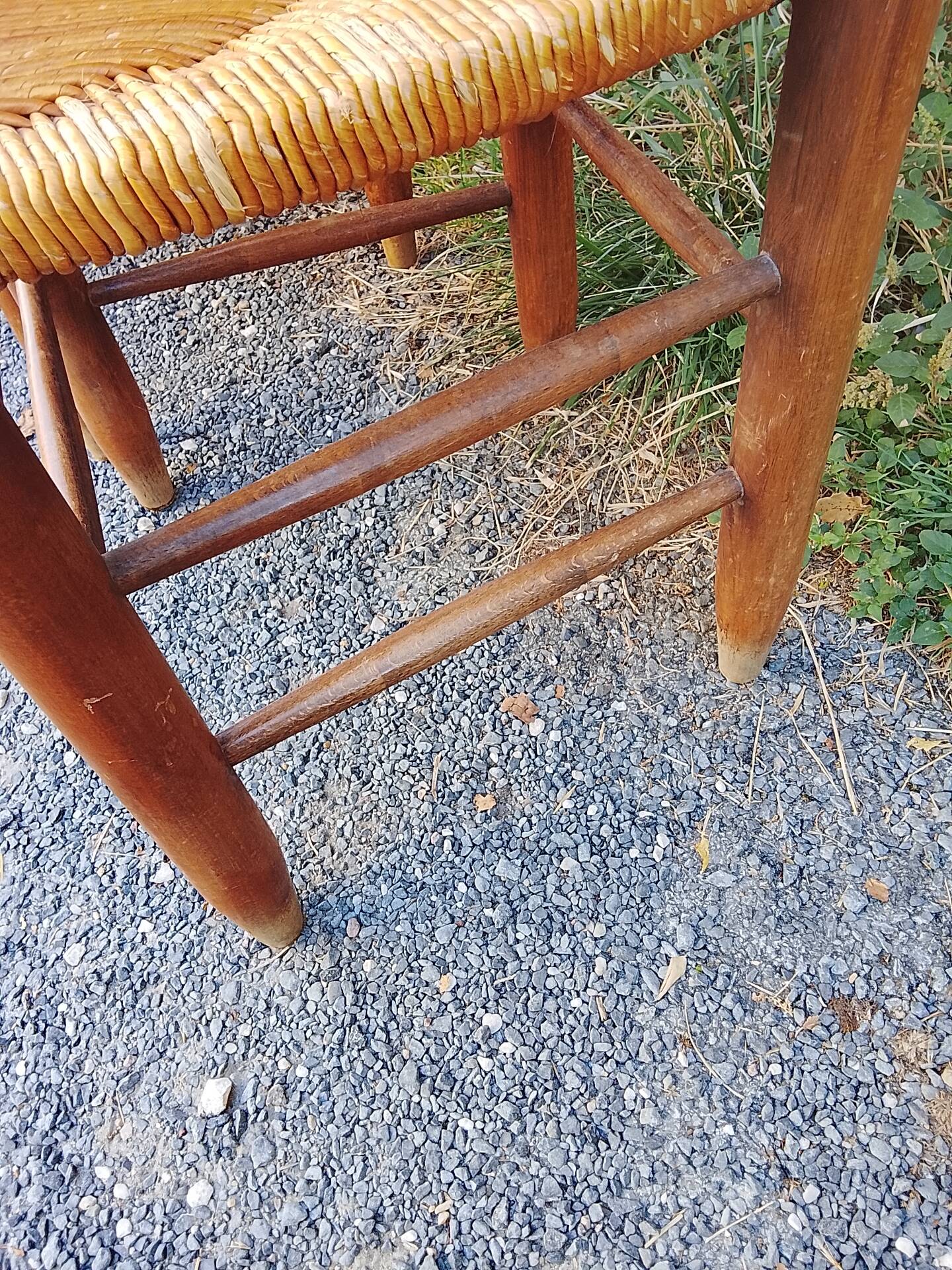 6 brutalist chairs