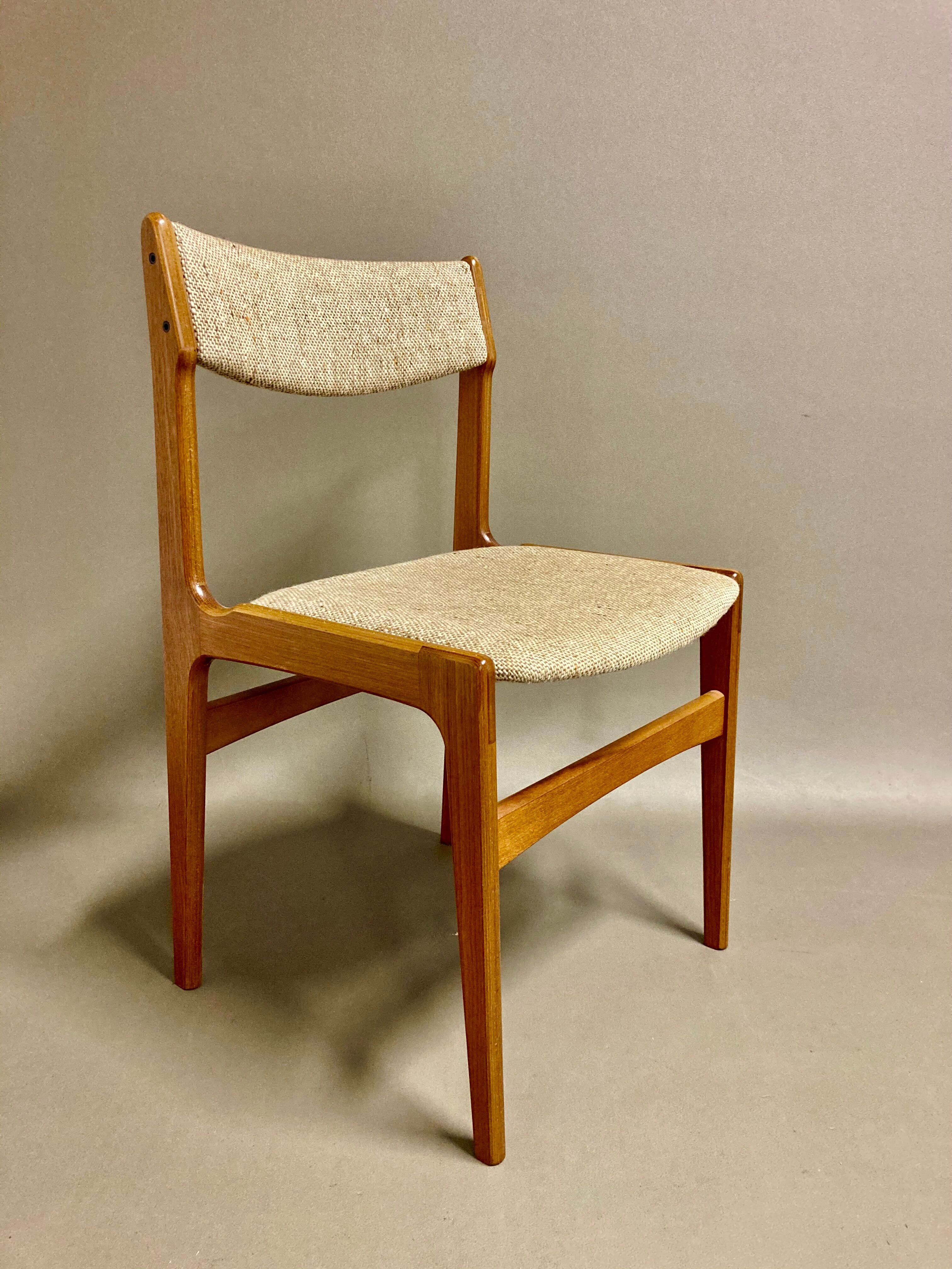 Set table and chairs Scandinavian design 1950.