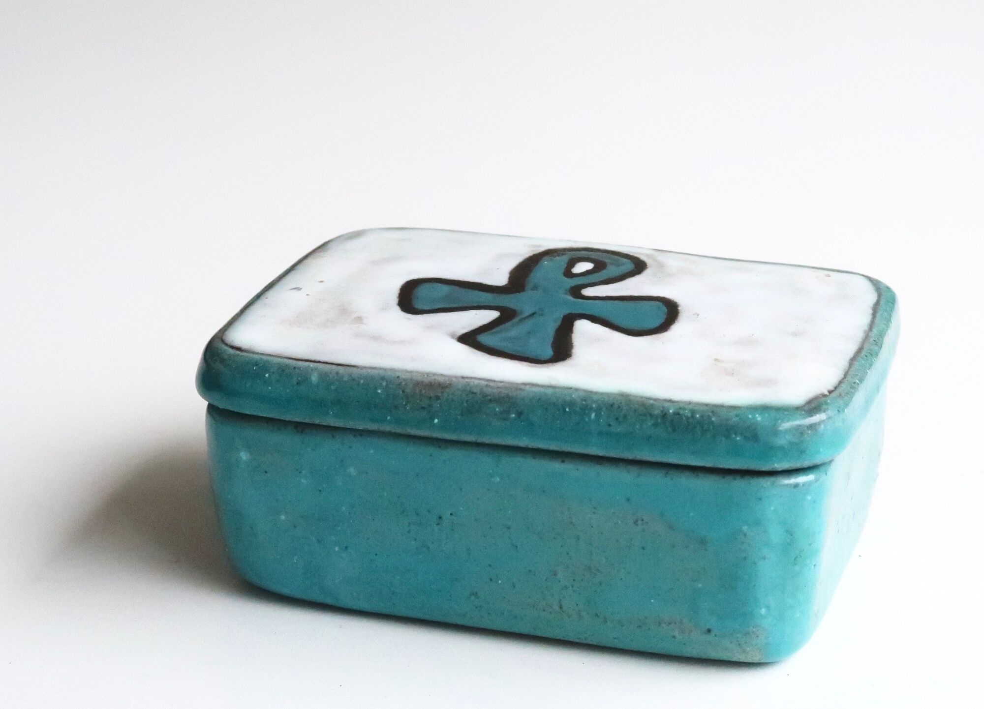 Ceramic box by Yvette Manoy, Namur, 60s