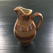 Berry sandstone brown pitcher