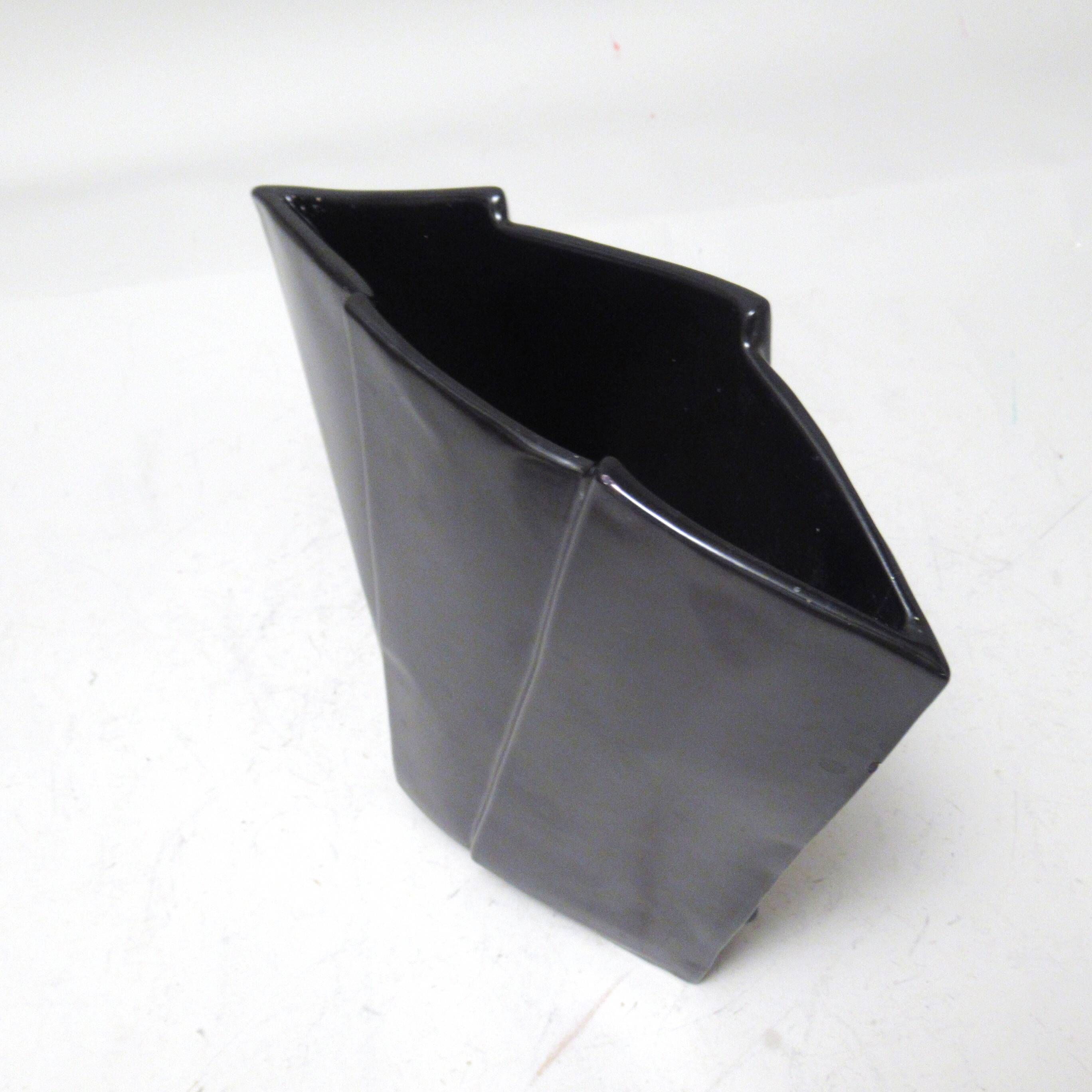 Vase Carol Mc Nicoll Axis, années 80