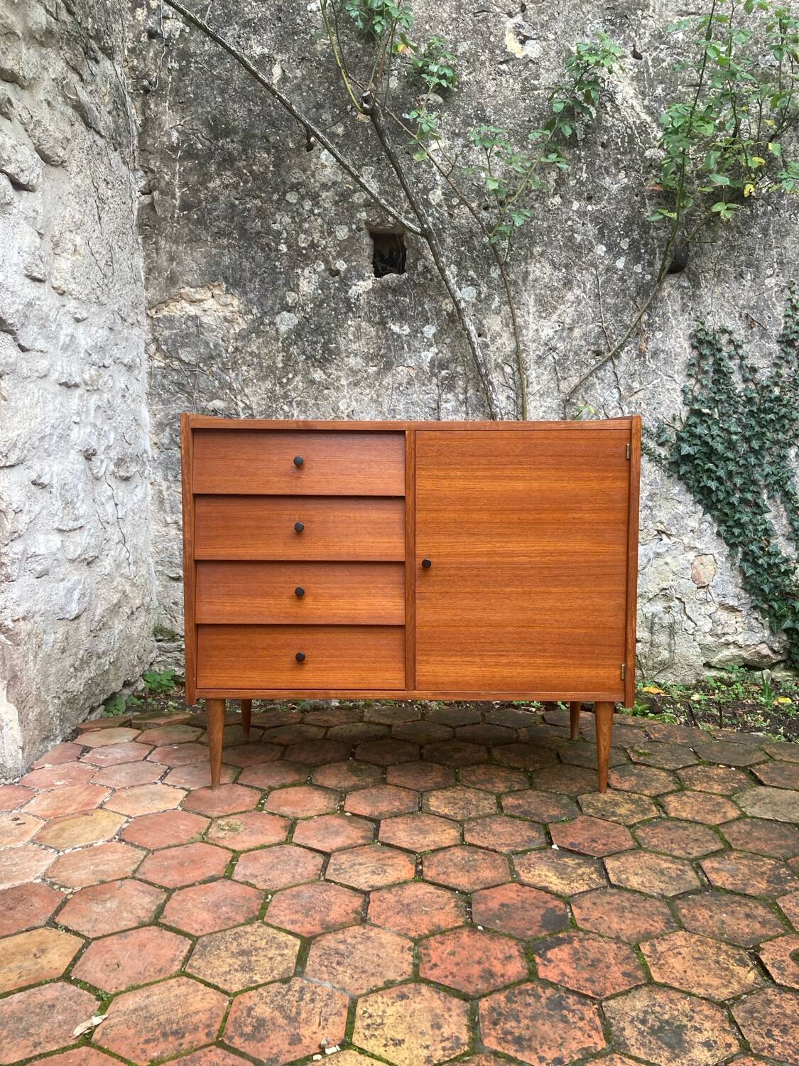 Vintage sideboard chest of drawers