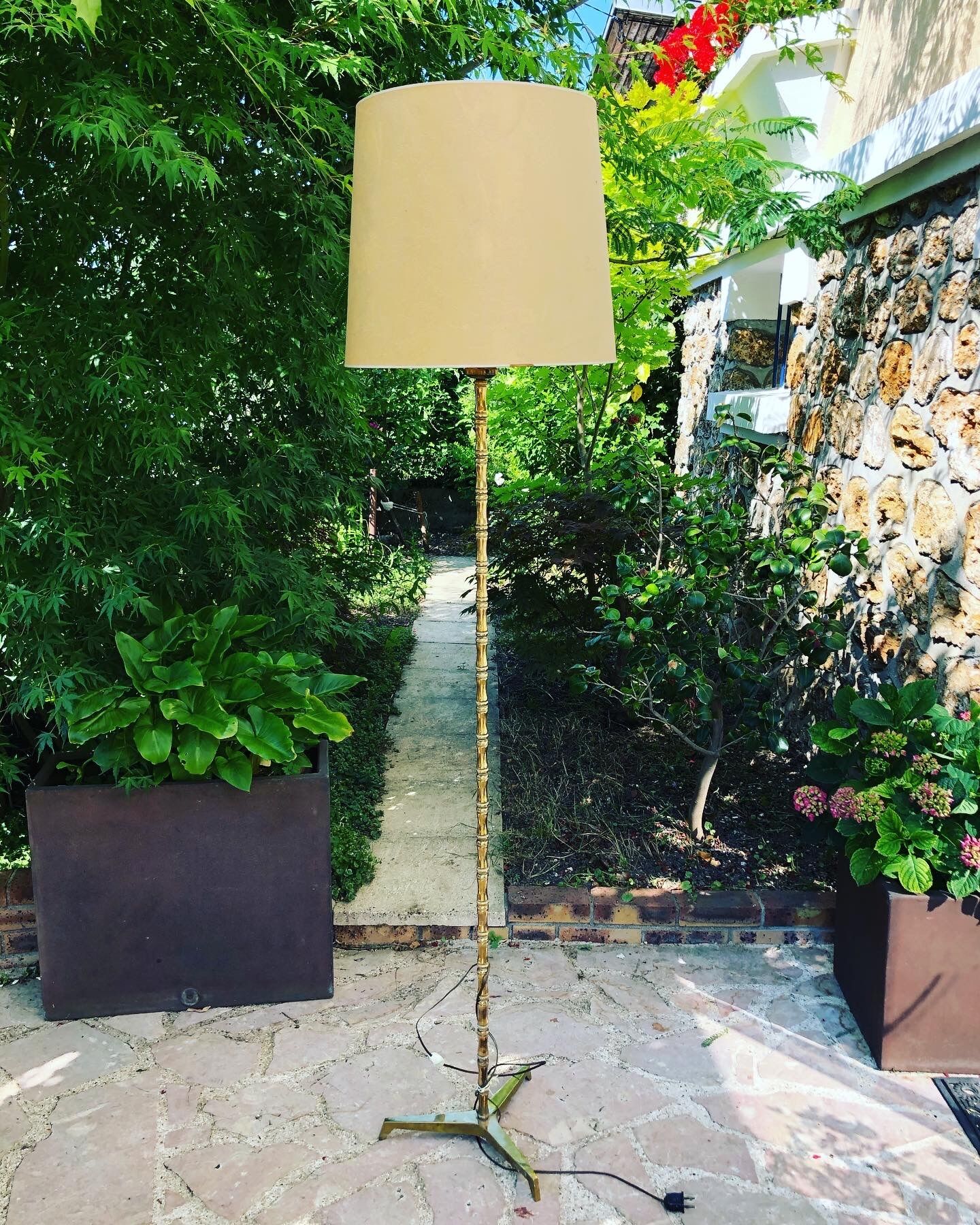 Brass bamboo lamppost
