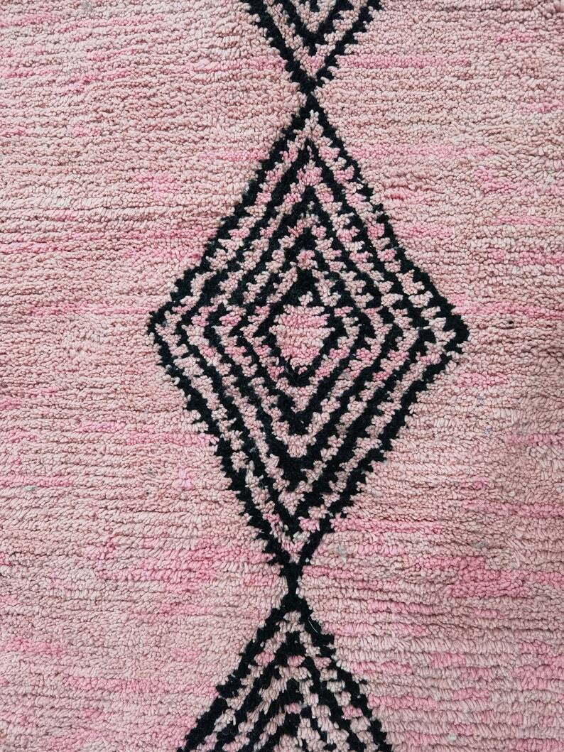 Large handmade wool rug 300x200cm