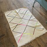 Tapis berbère losanges fluo