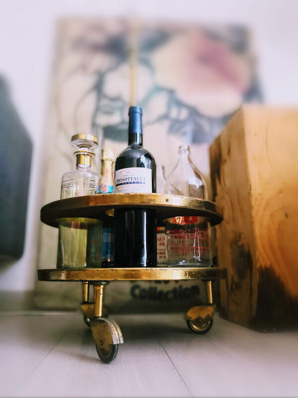Round bar  on wheels