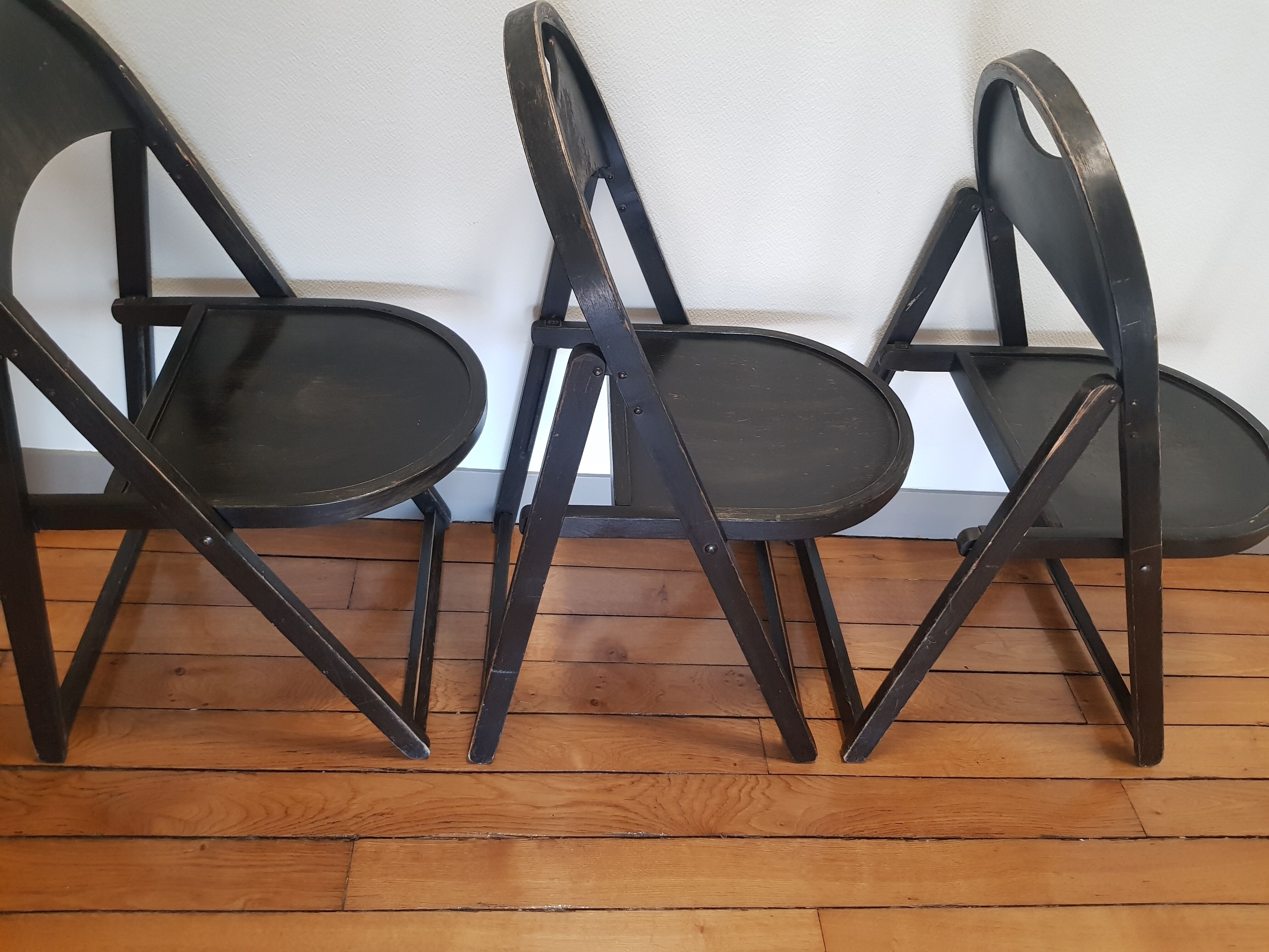 Lot of 3 folding chairs tunaet b751