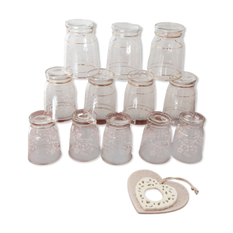 Set of 12 glasses decorations relief white and golden edging - vintage