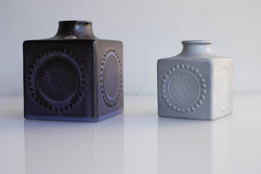 Mid-century Scandinavian modern art pottery vases in ceramic by Göran Andersson for Upsala Ekeby, Sweden, 1970s, set of 2