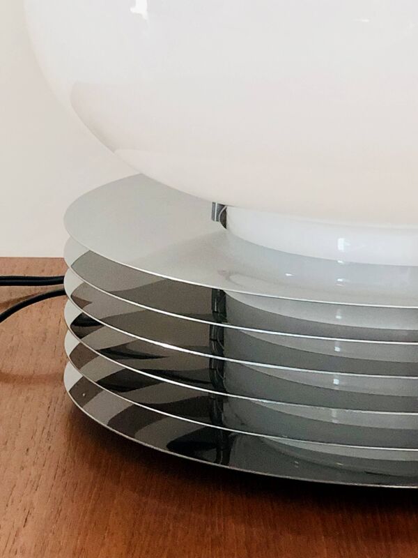 Lampe à poser en inox et verre opalin par Tronconi Illuminazione, Italie années 70