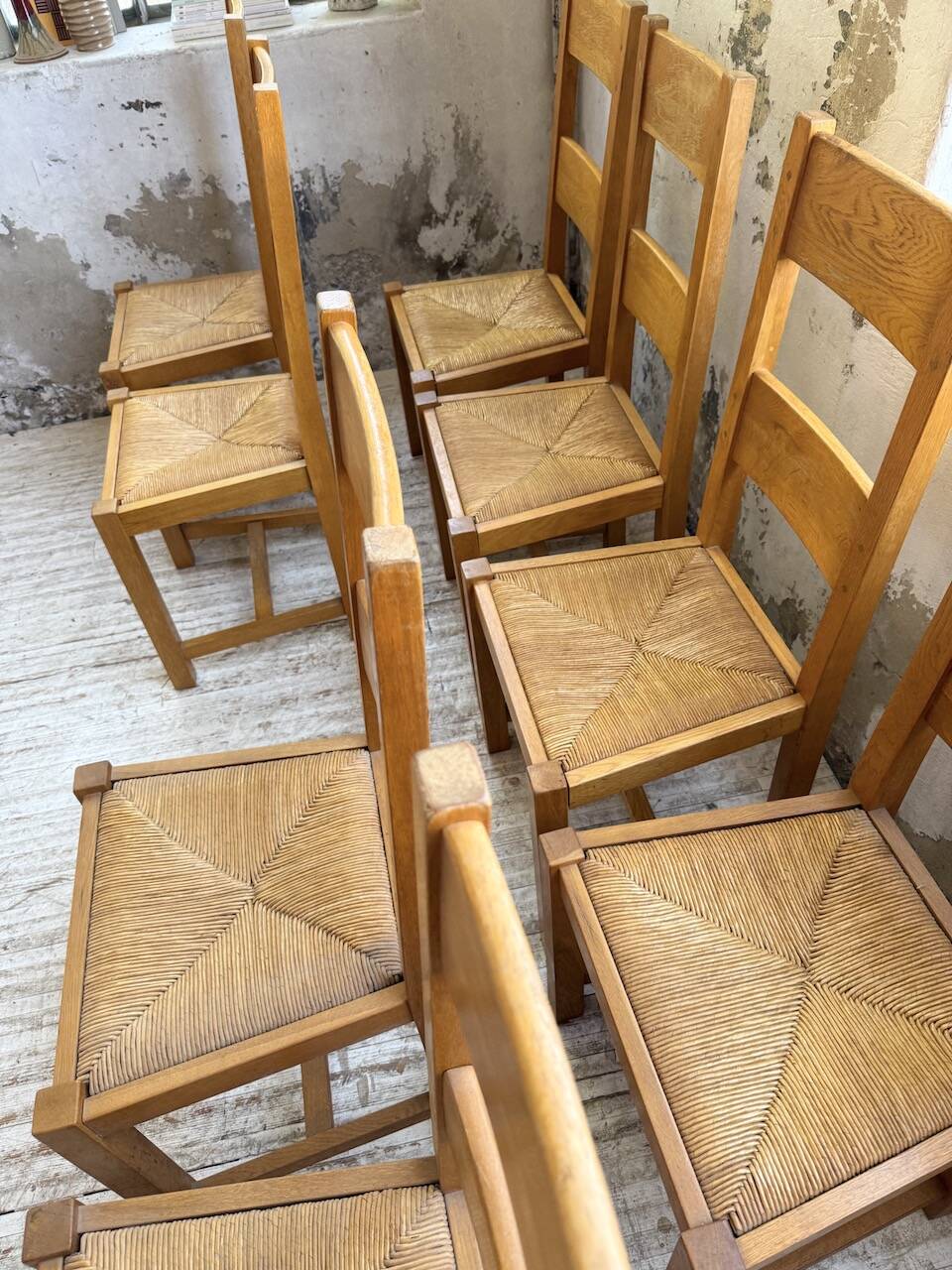 Set of 8 blond oak chairs with straw seats