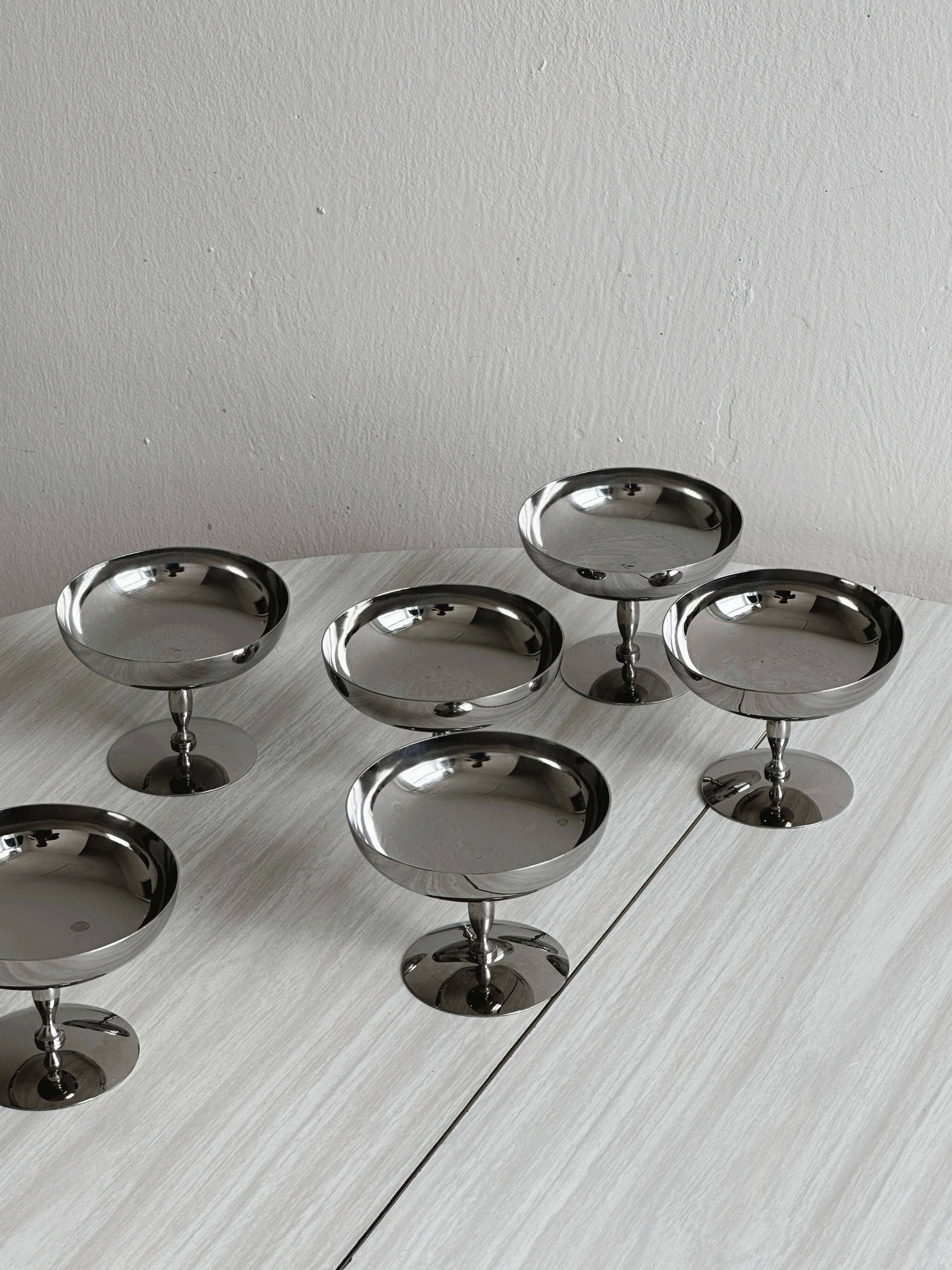 6 matte stainless steel footed bowls