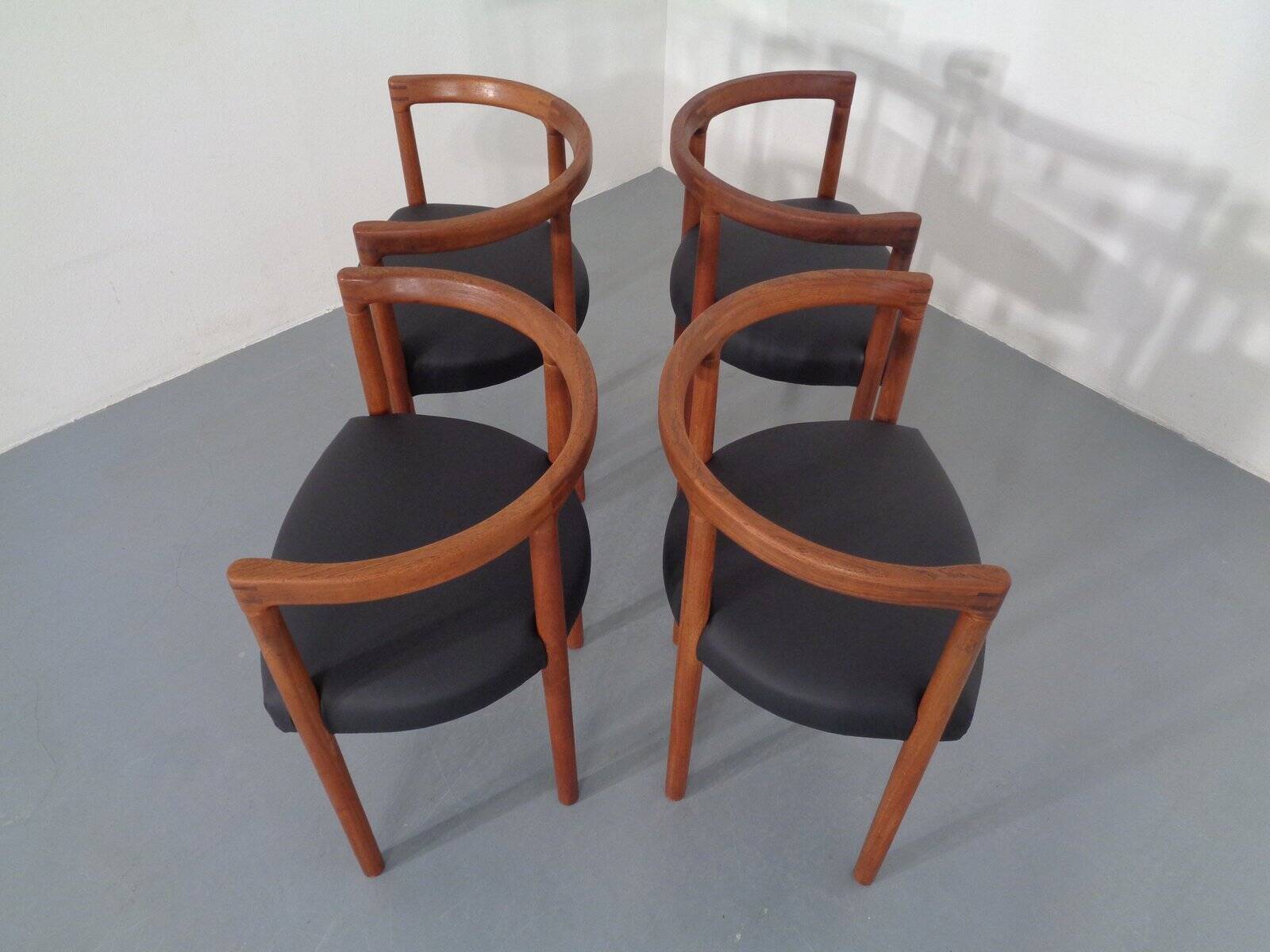 Teak & Leather Model 195 Dining Chairs by Ole Gjerløv-Knudsen & Torben Lind for France & Søn, Denmark, 1960s, Set of 4