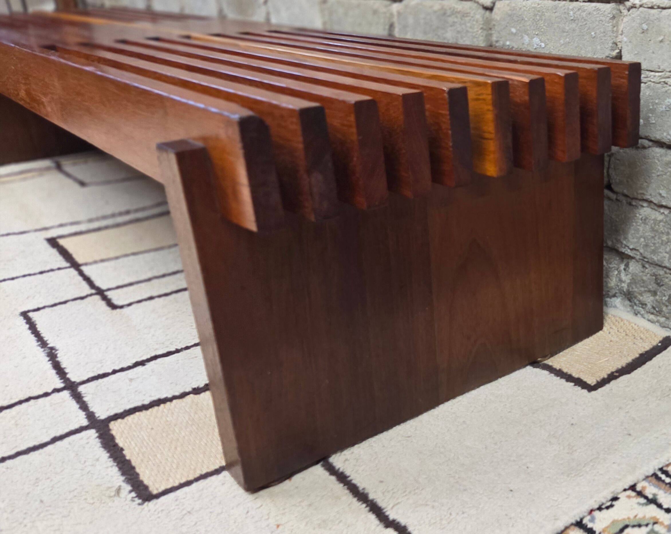 Vintage brutalist bench in solid teak with slats – 1970s