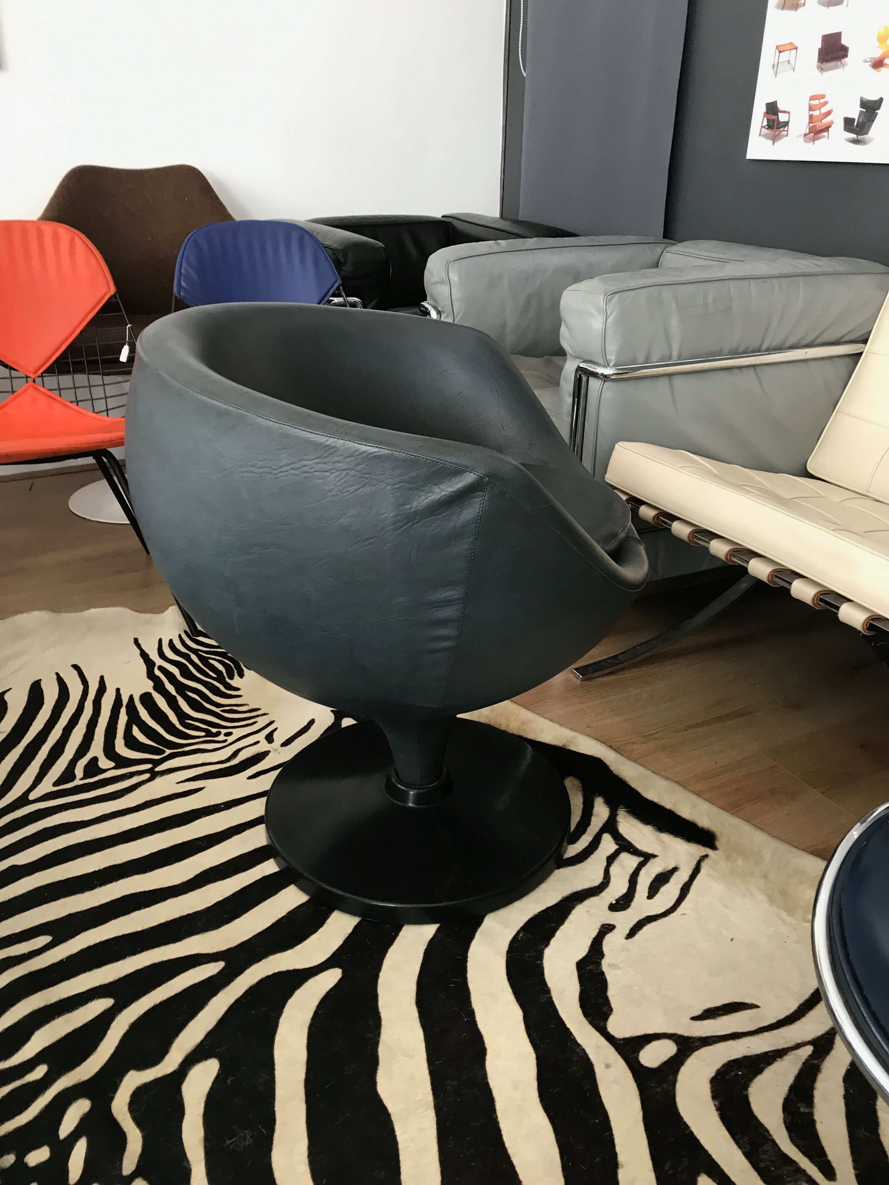 Luna ball armchair by Pierre Guariche circa 1960