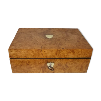 Elm bramble box