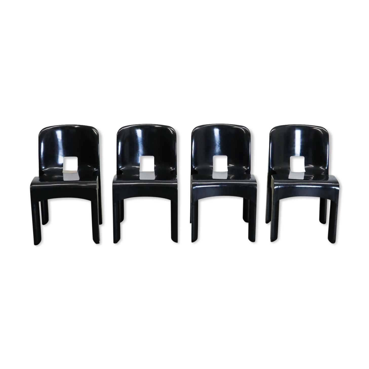 Joe Colombo Universale chairs black