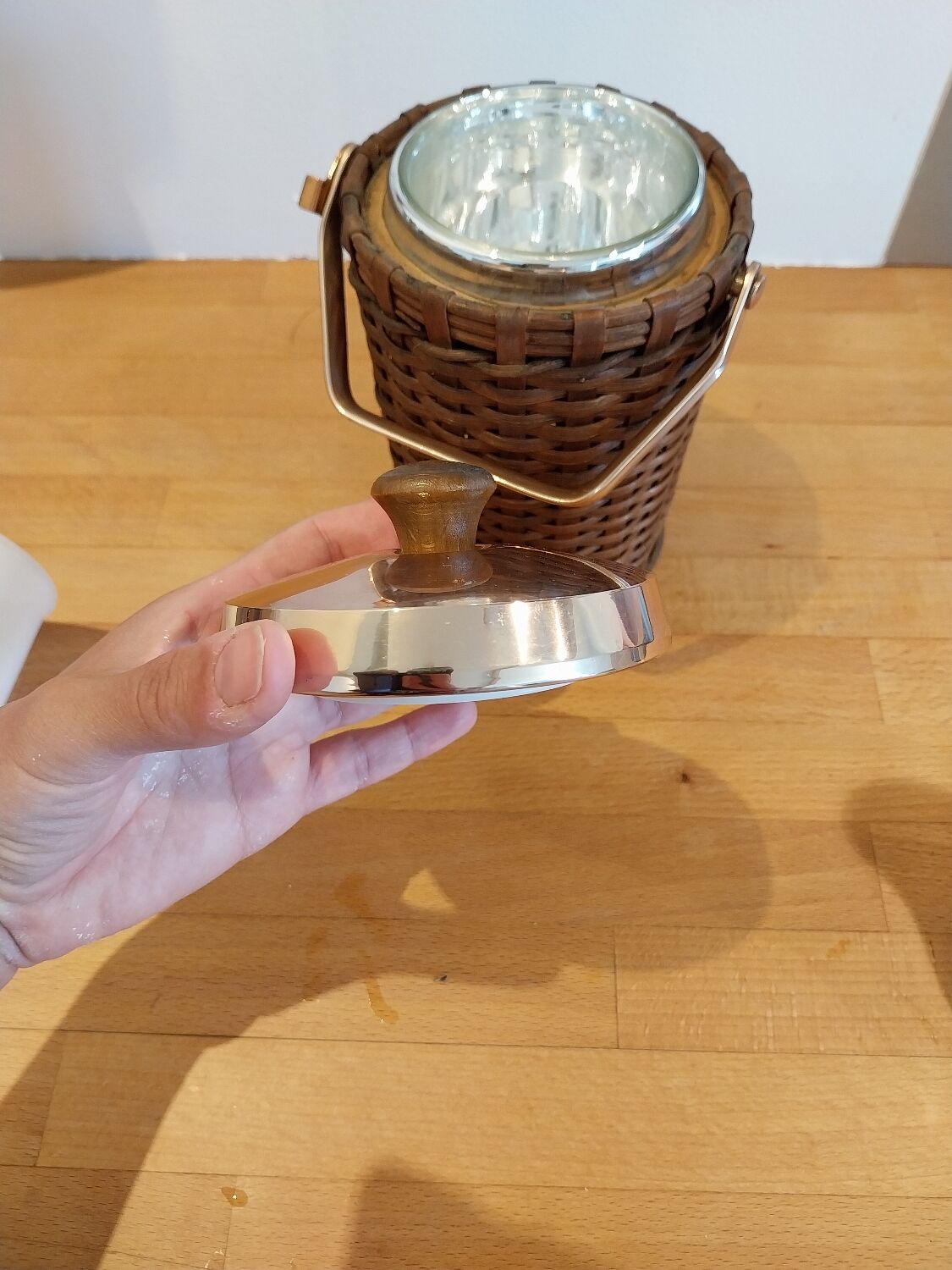 Copper wicker ice cube