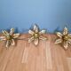Large floral wall light in brass and gilded metal, Willy Daro, 1970.
