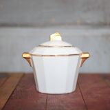 Art Deco porcelain tea service from Limoges, sugar bowl and milk jug, kitchen.