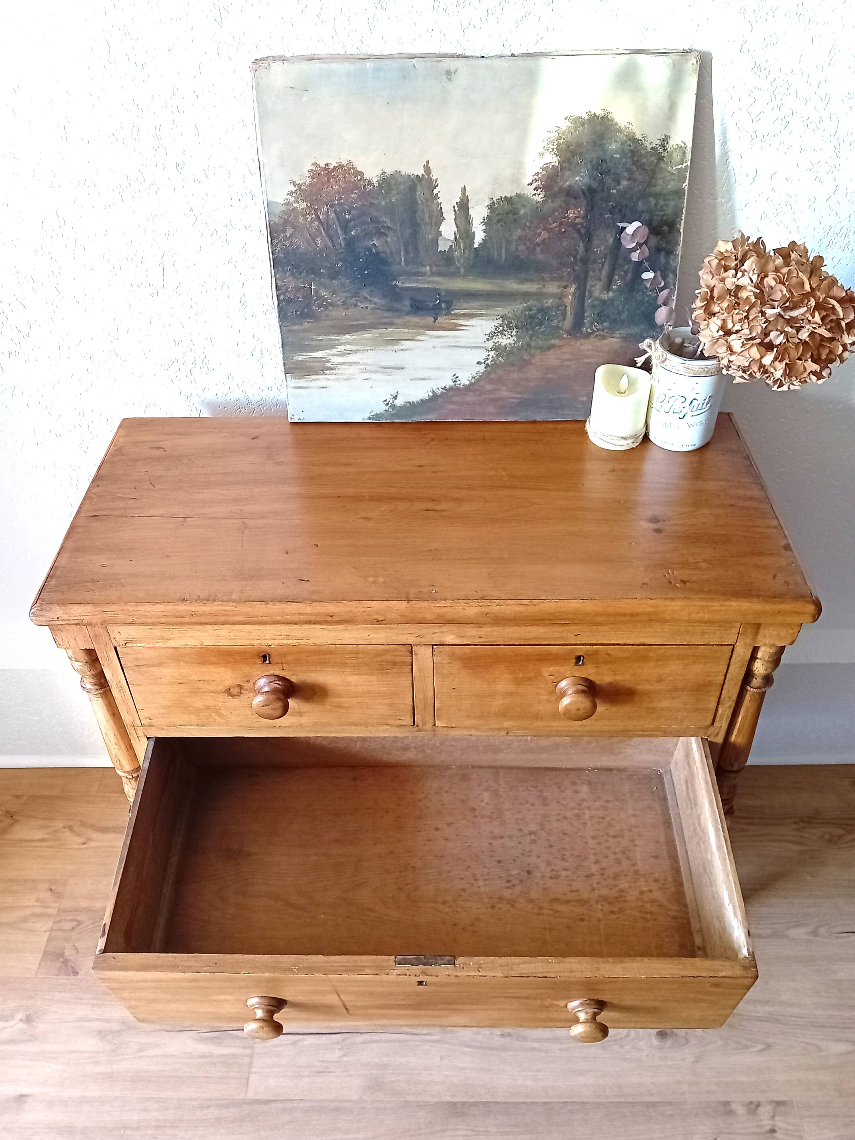 Commode anglaise