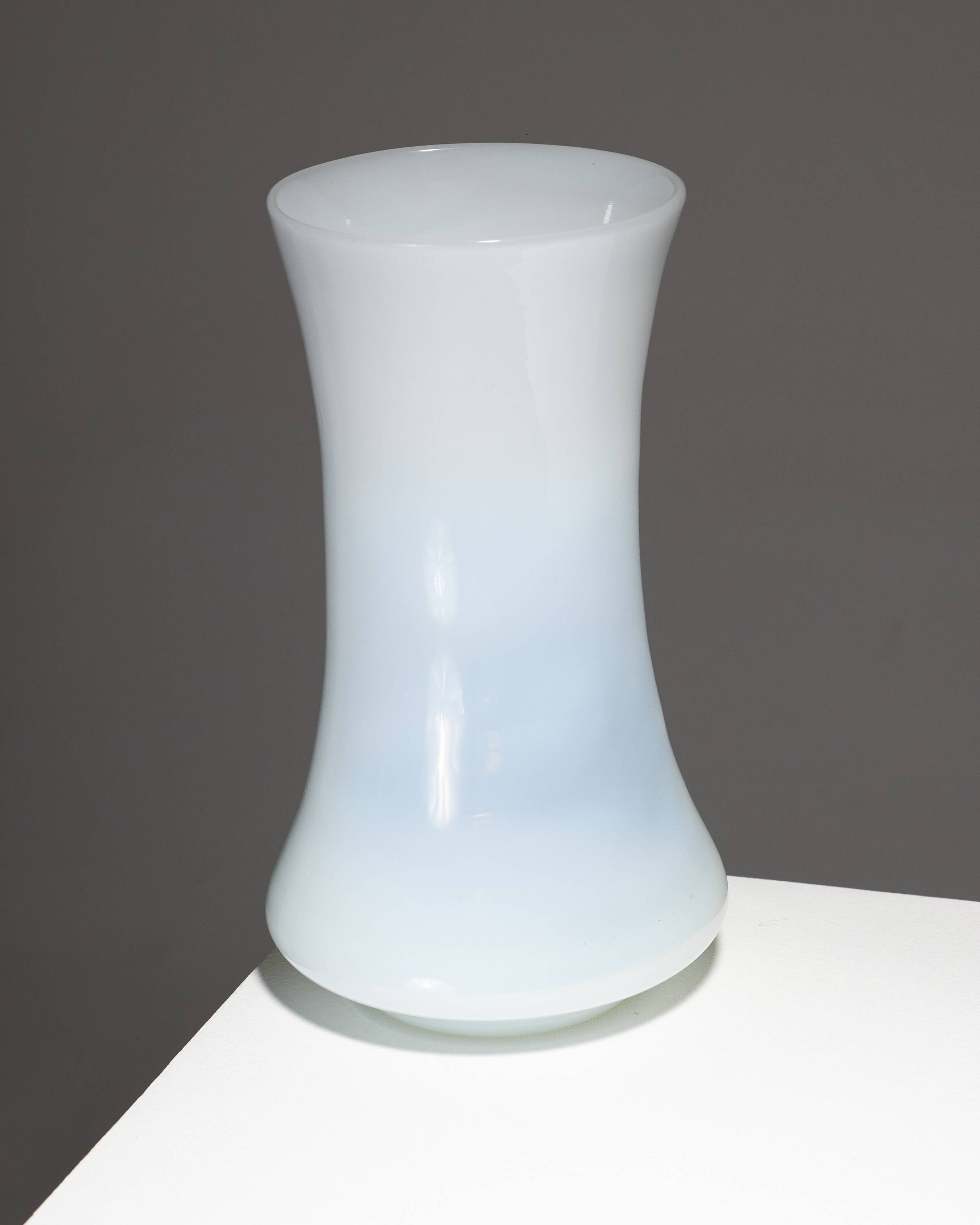 Cylindrical vase in opalescent glass, 1960