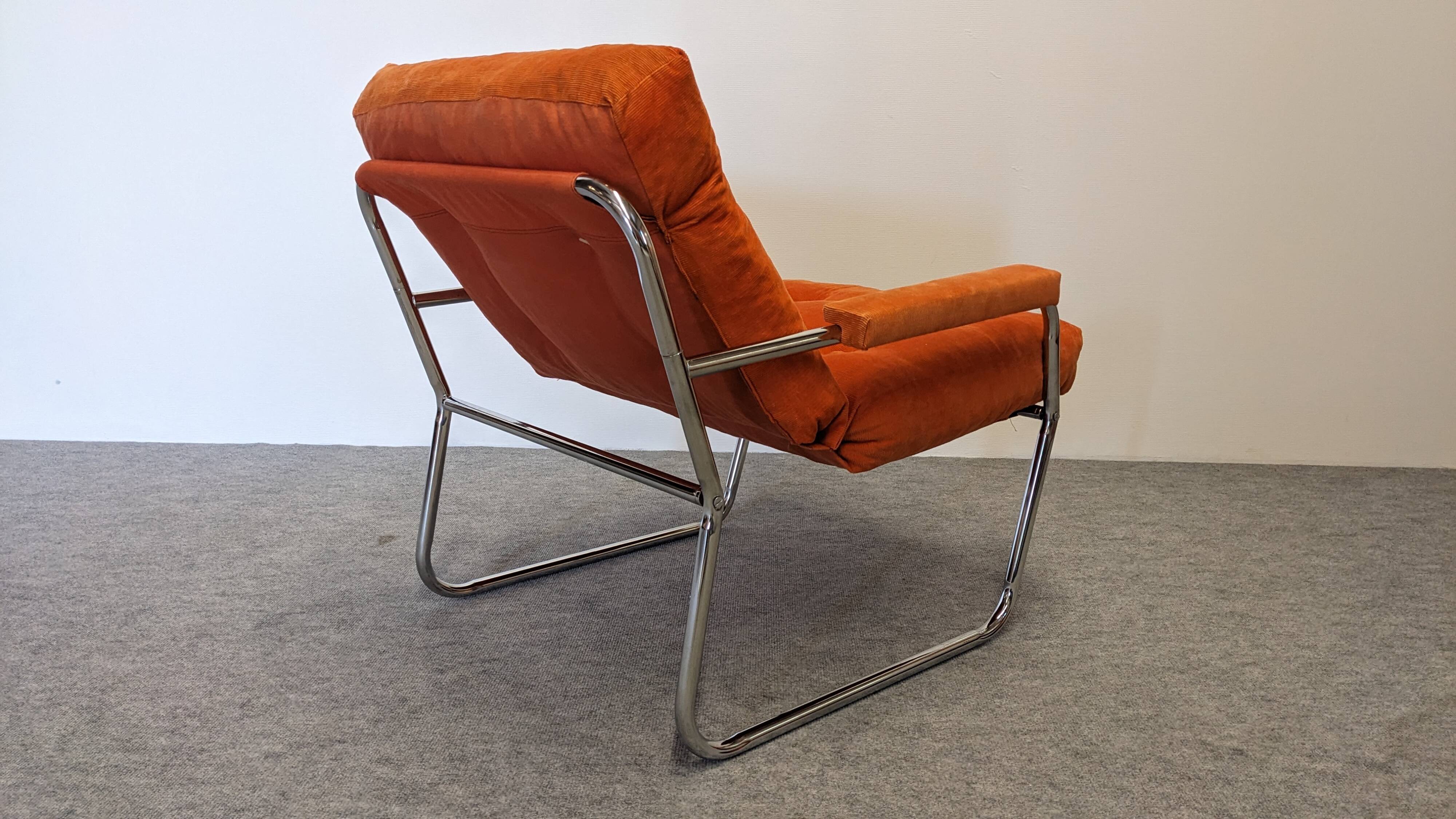 Space age tubular armchair from the 60s/70s