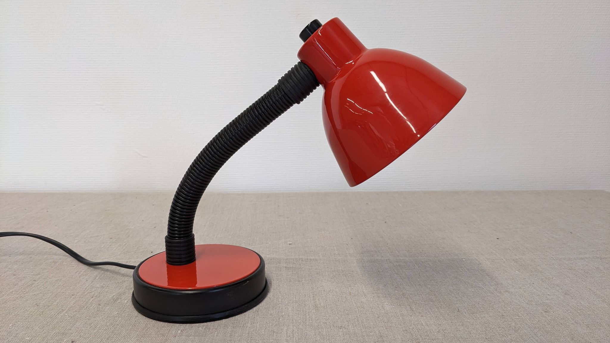 Articulated desk or bedside lamp by Veneta Lumi, Italy circa 1980.