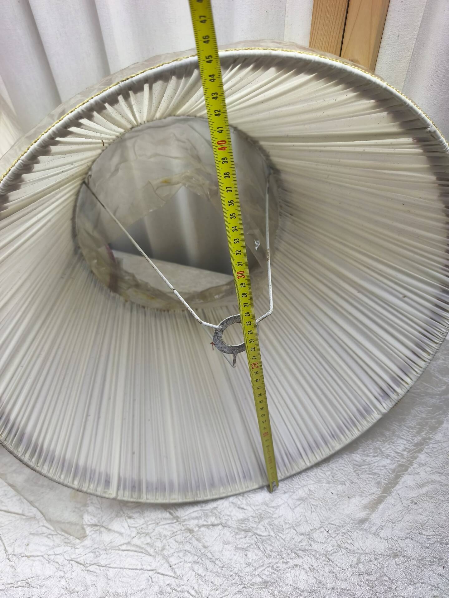 Set of 3 large vintage pleated fabric lampshades – trimmings –