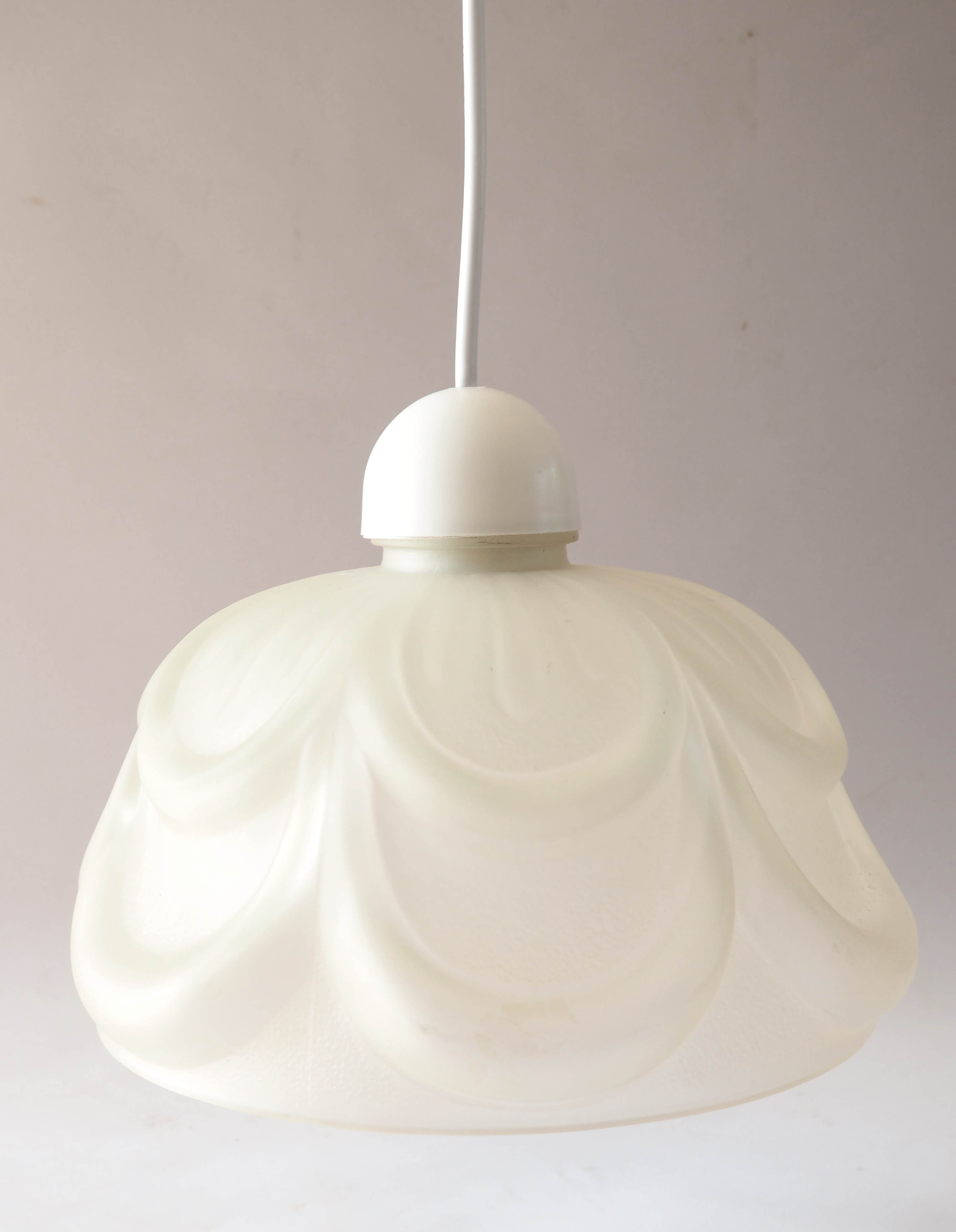 Antique satin glassware pendant lamp