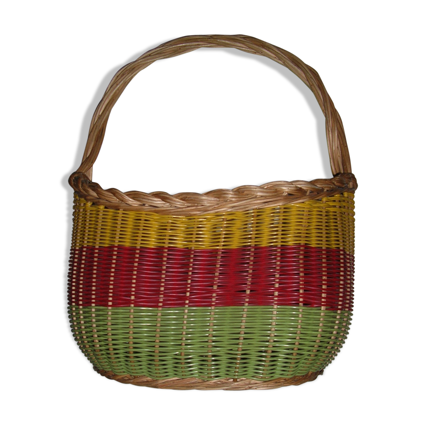 wicker basket and scoubidou