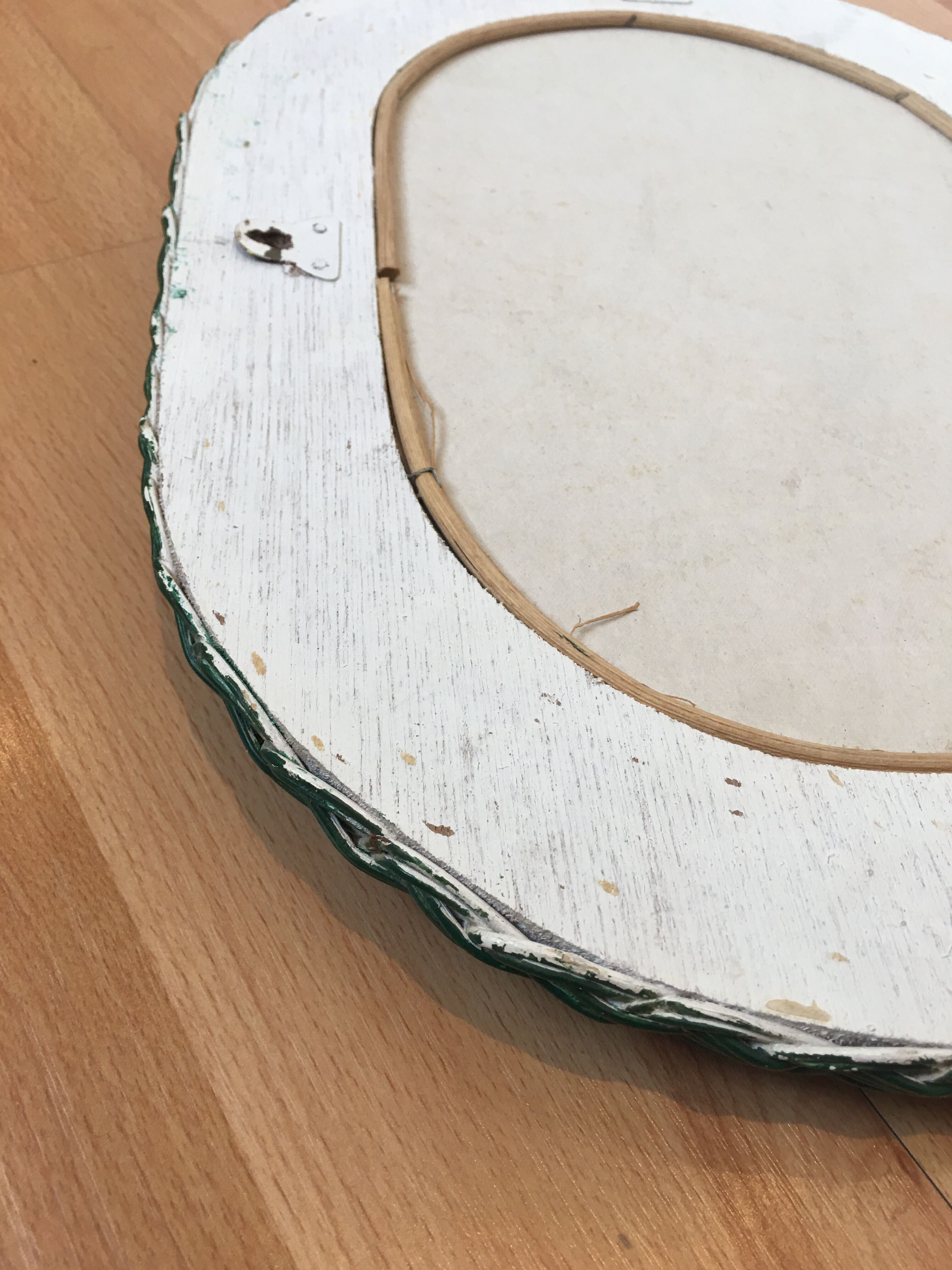 Green rattan mirror 31x41cm