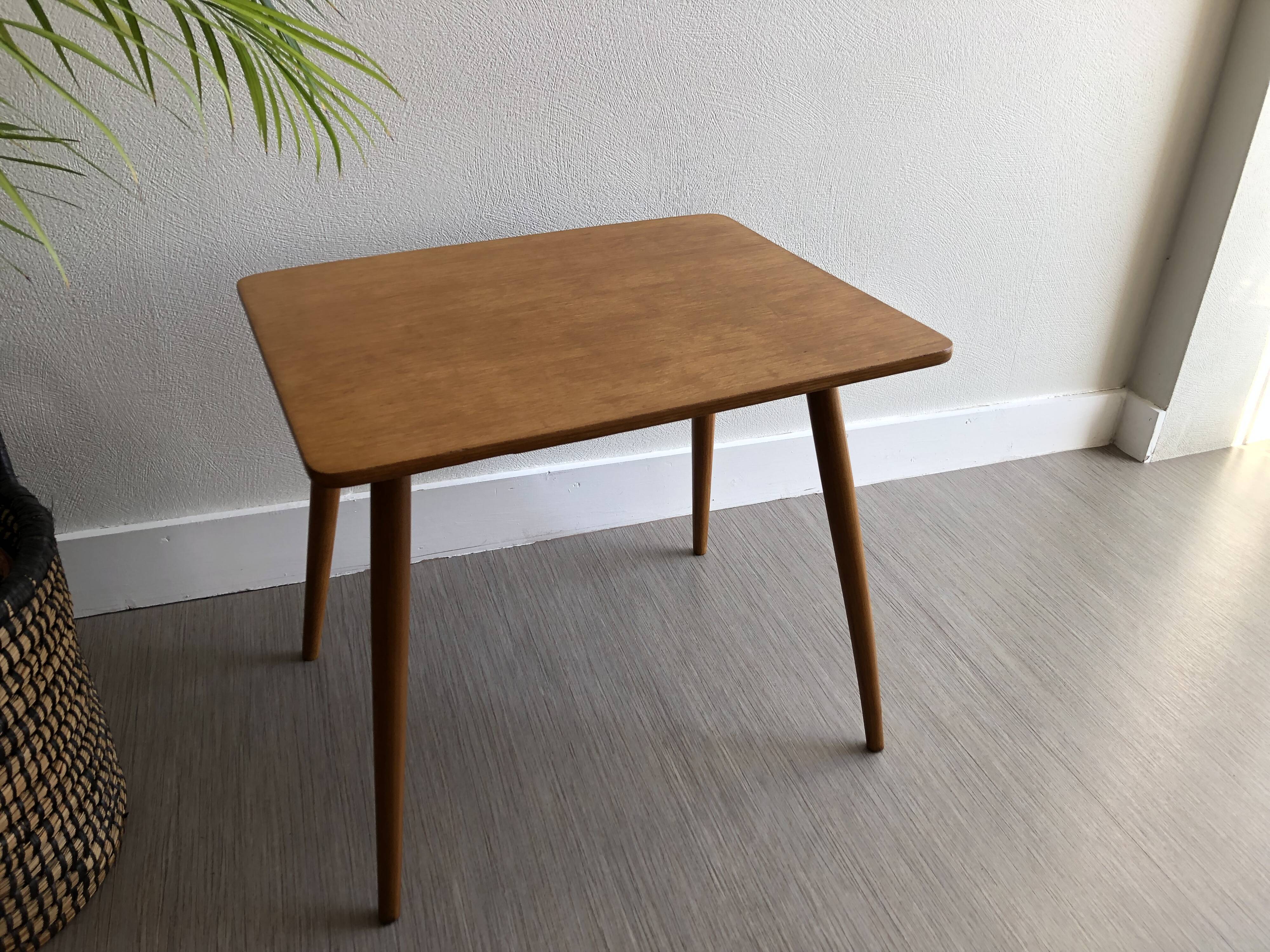 Table basse vintage pieds compas