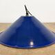 Lampe suspendue industrielle en émail bleu britannique, années 1950