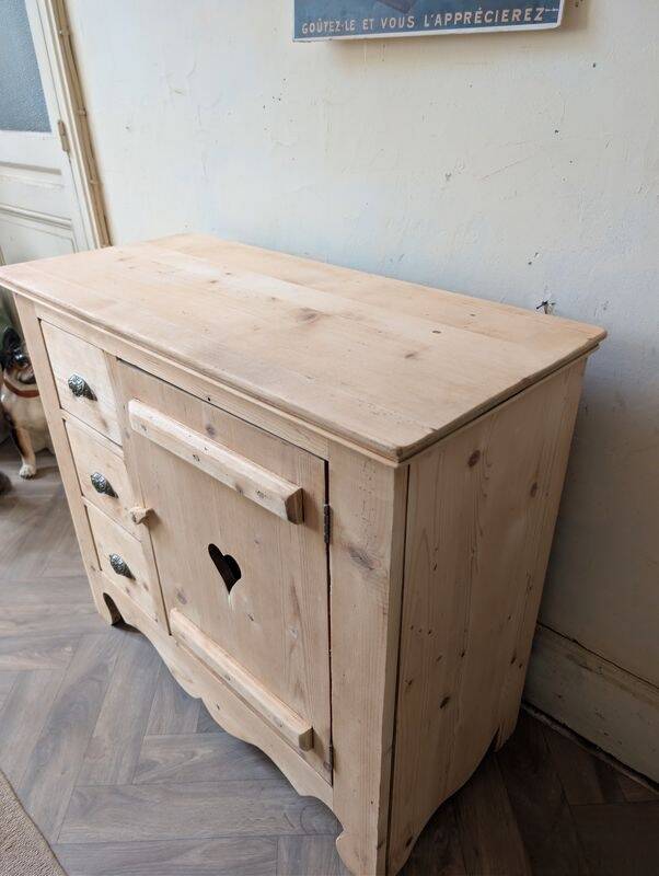 Old buffet