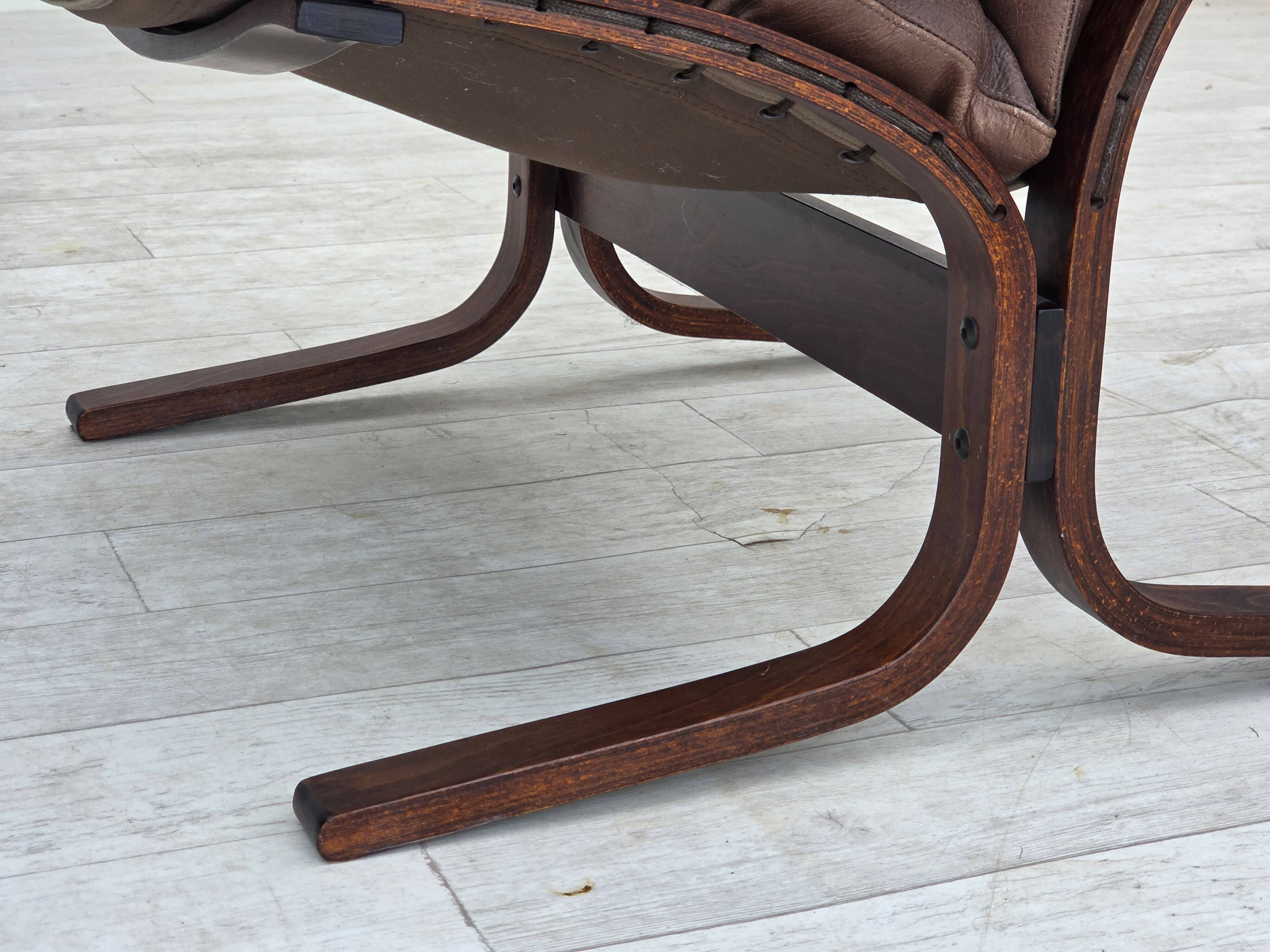 1970s, Norwegian design by Ingmar Relling for Westnofa, model "Siesta".