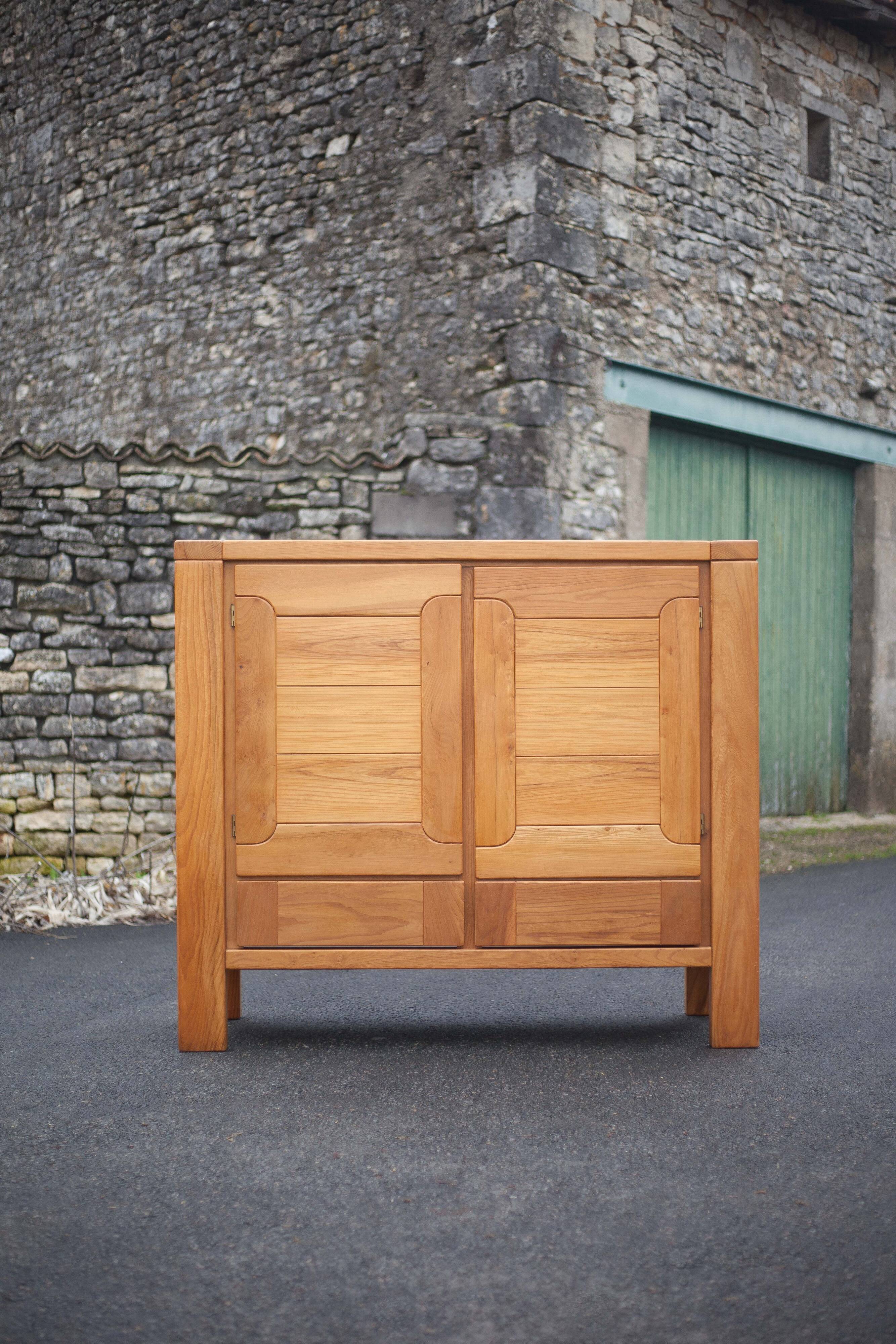 Solid wood sideboard from Regain, wooden storage unit with 2 doors and 2 drawers, living room furniture