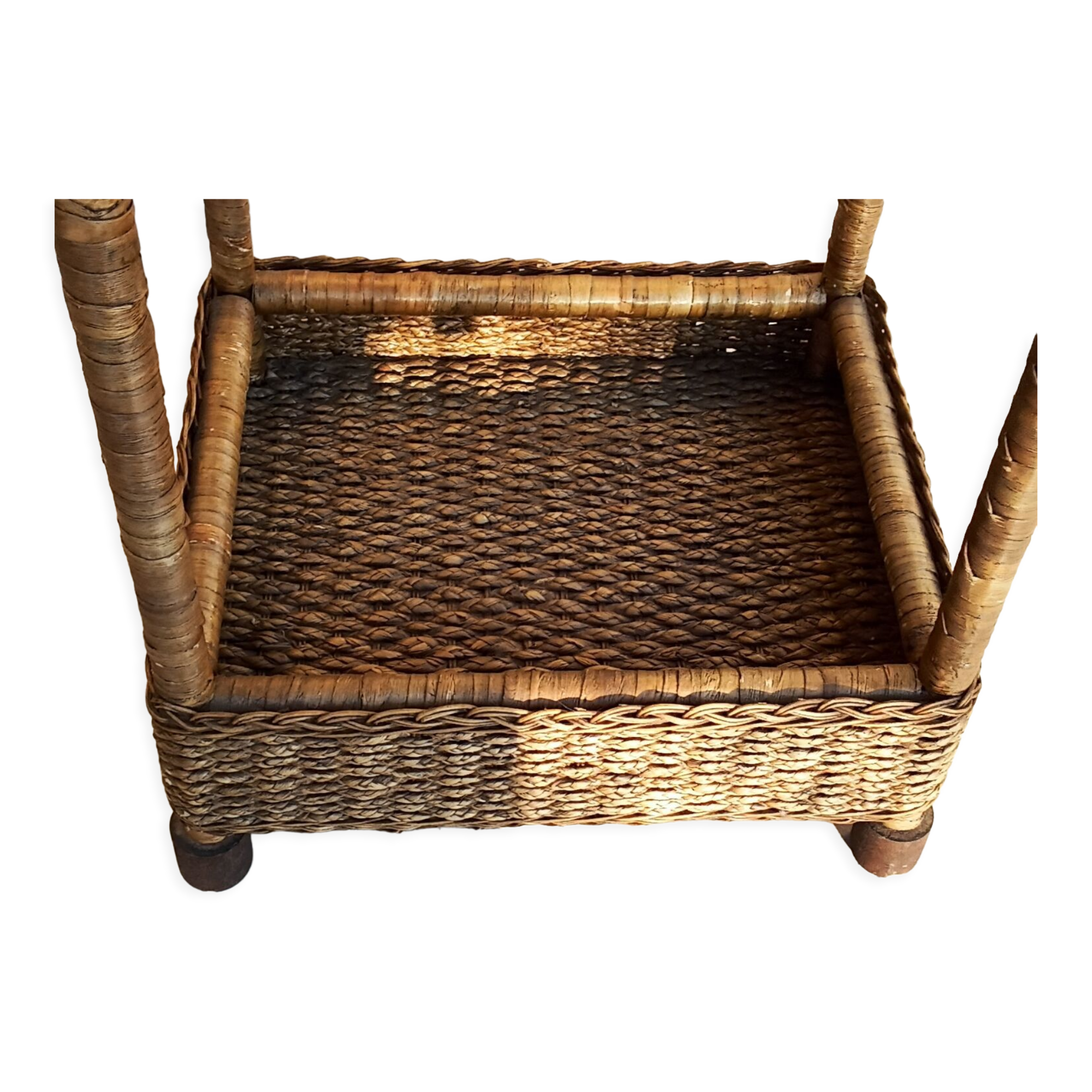 Vintage rattan service
