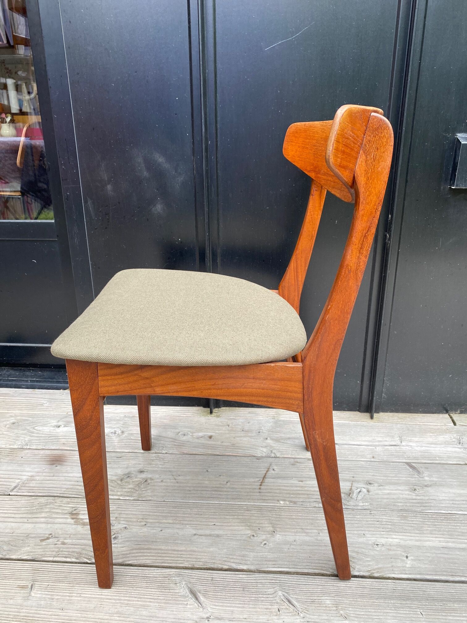 4 Chairs edited by Silkeborg