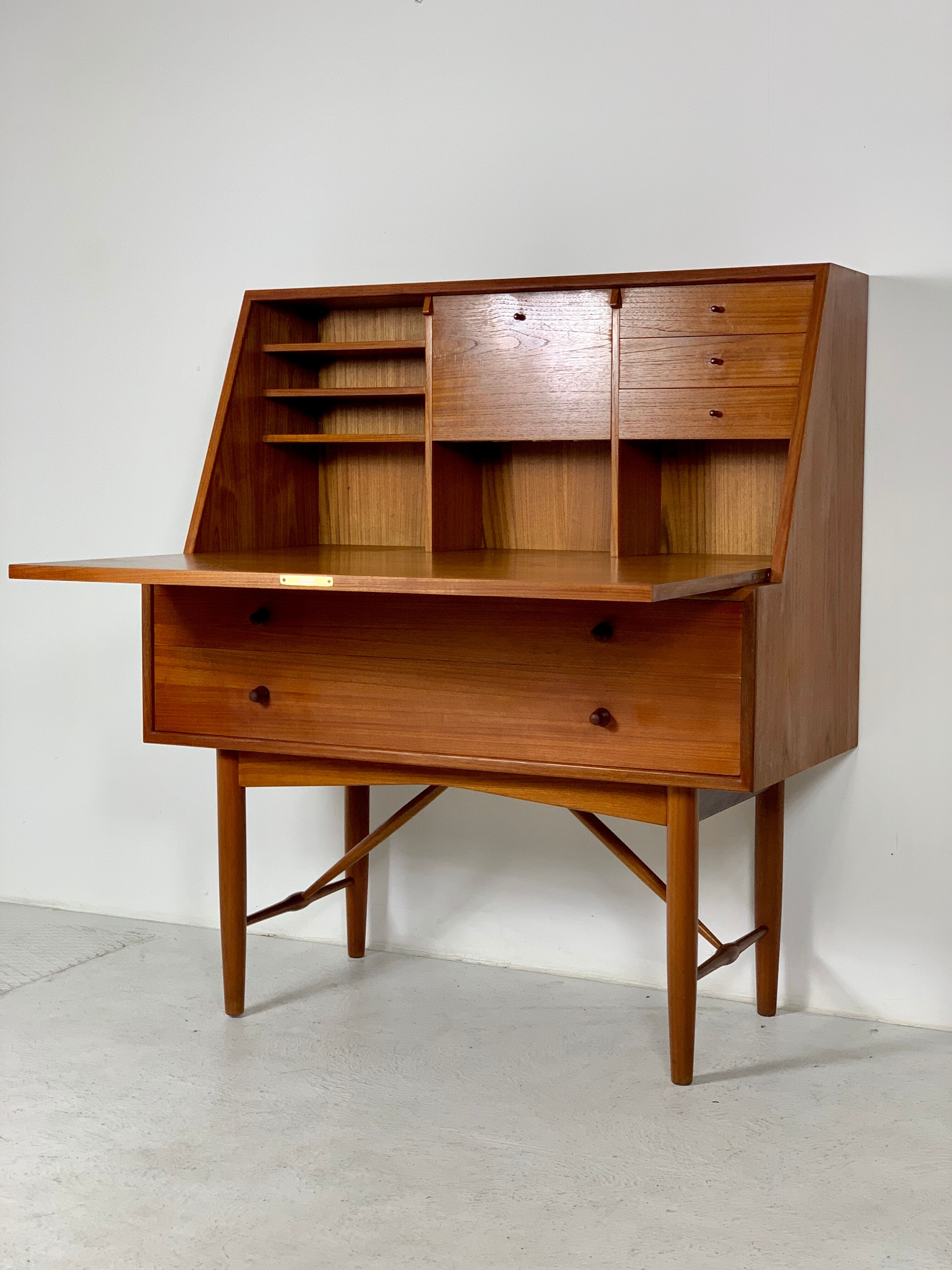 Teak desk by Ib Kofod-Larsen 1960s