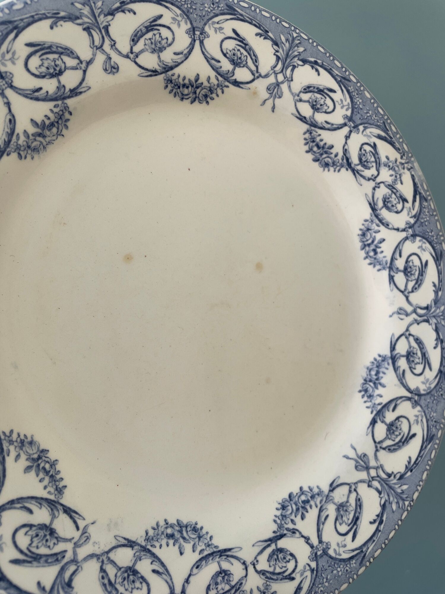 Set of 12 plates Terre de Fer Creil and Montereau, Dubarry service