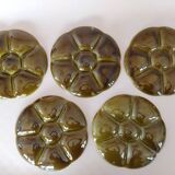 10 oyster plates in Gien slip
