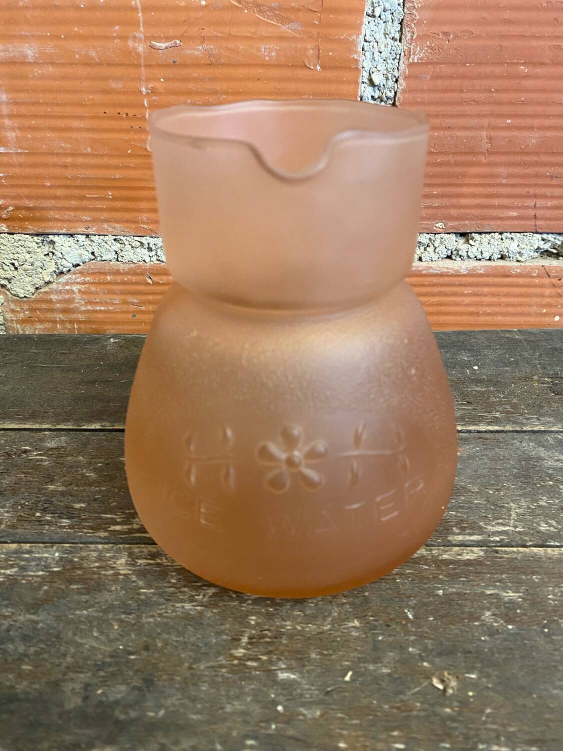 Pichet Carafe Eau De Nuit Verre Moulé Rose Vintage #D775