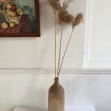 Bottle vase sandstone